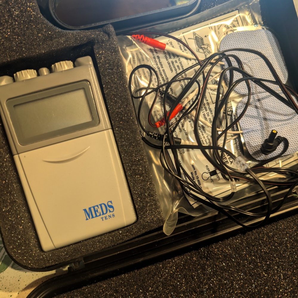 HAN/MEDS Tens Unit Muscle Therapy Pain Relief Stimulator Pulse Massager - NWOT